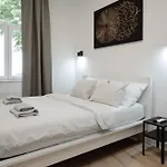 Zagreb Art24 Apartments